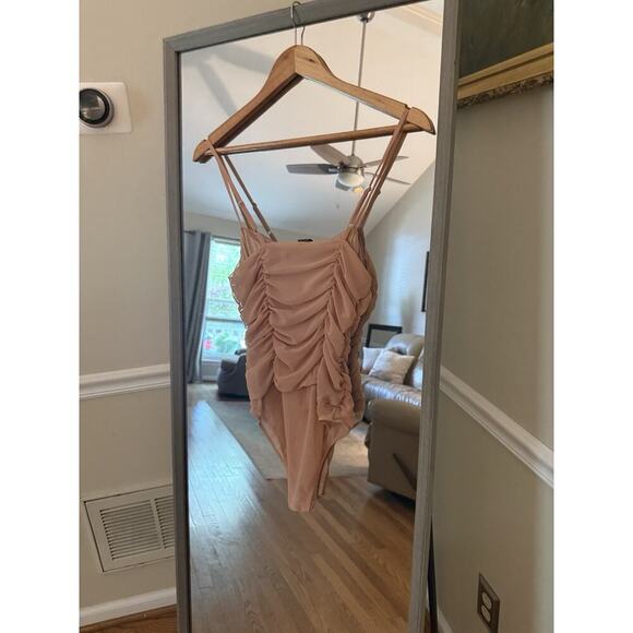 Forever 21 Ruched Mesh Bodysuit Salmon Small NWT - Picture 3 of 4